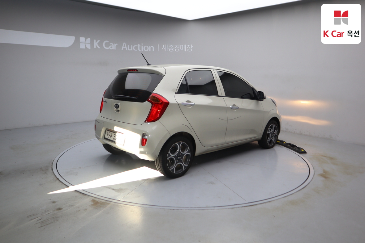 كيا مورنينج 2013 - صورة 2