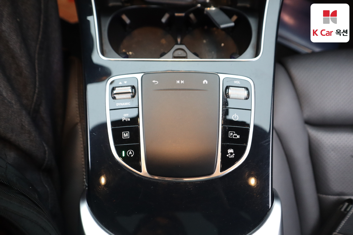 مرسيدس بنز GLC 2021 - صورة 16