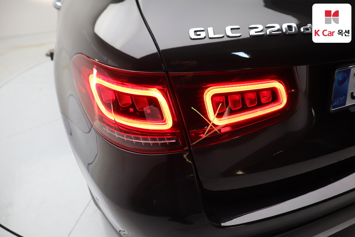 مرسيدس بنز GLC 2021 - صورة 47