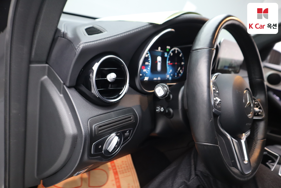 مرسيدس بنز GLC 2021 - صورة 9