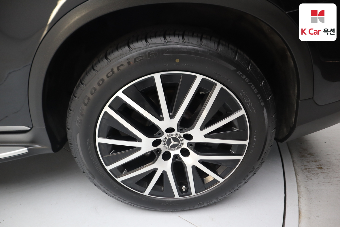 مرسيدس بنز GLC 2021 - صورة 50