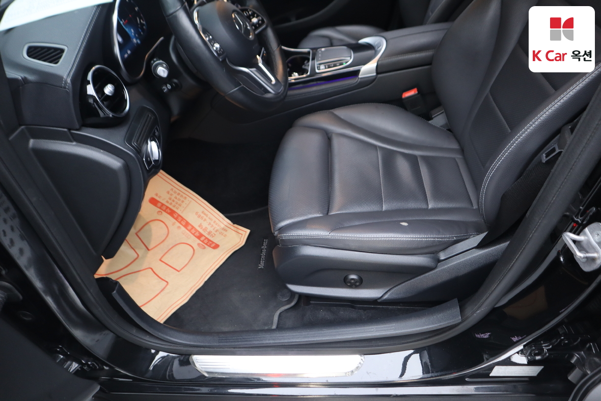 مرسيدس بنز GLC 2021 - صورة 22