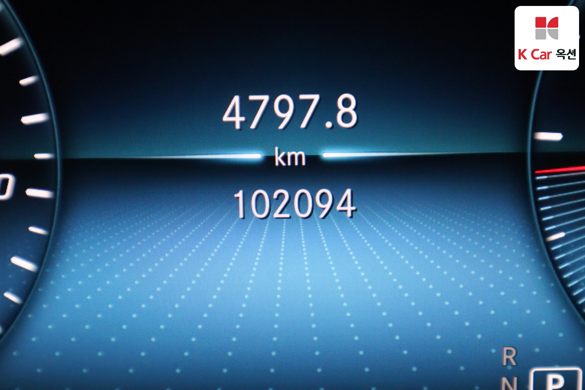 مرسيدس بنز GLC 2021 - صورة 4