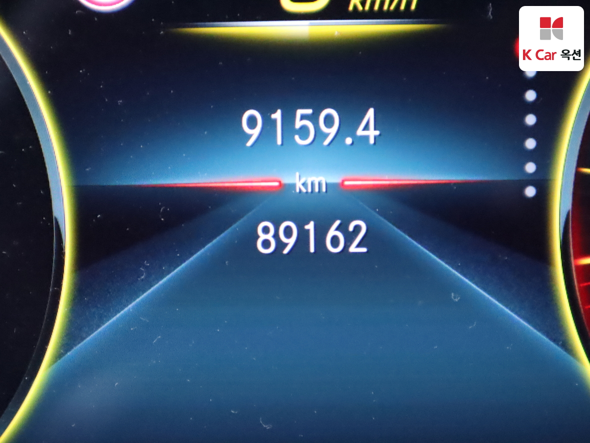 Mercedes-Benz GLA-Class 2023 - Image 4