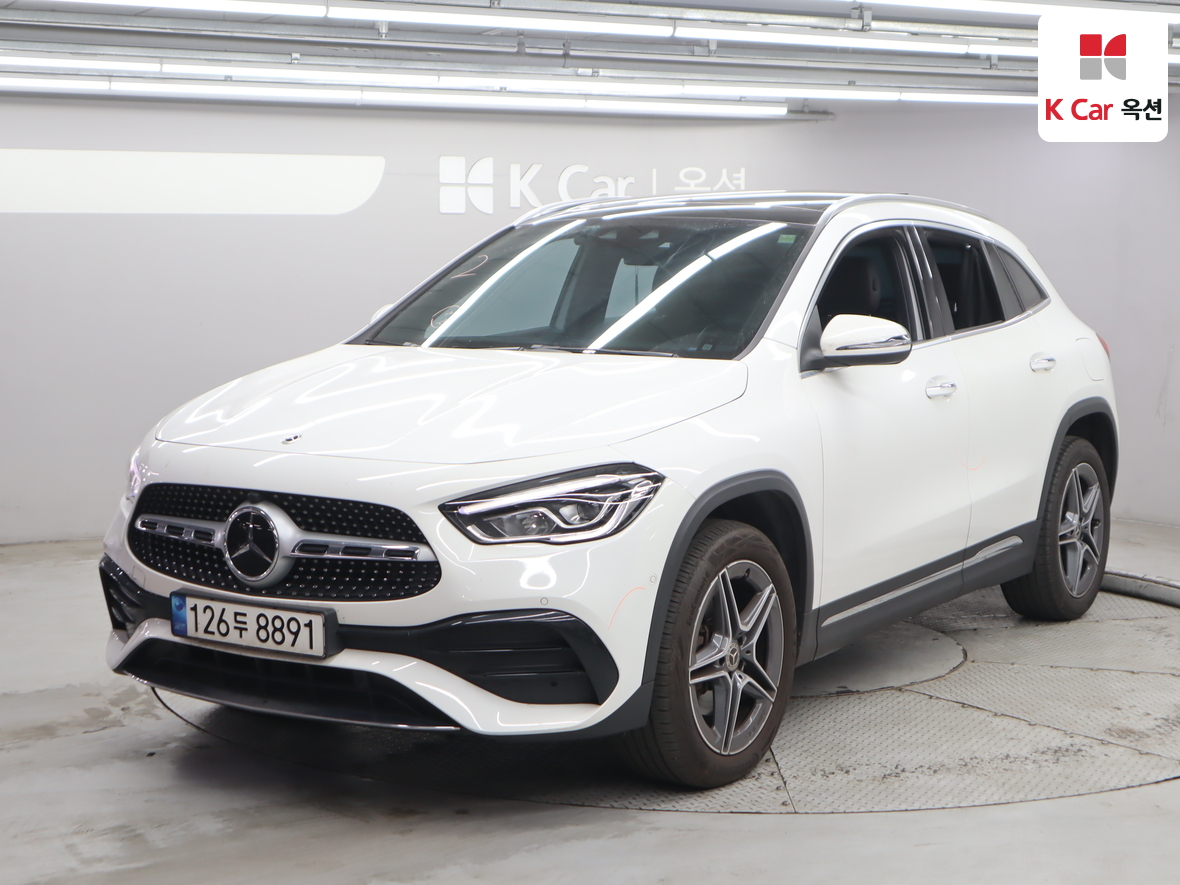 Mercedes-Benz GLA-Class 2023 - Image 1