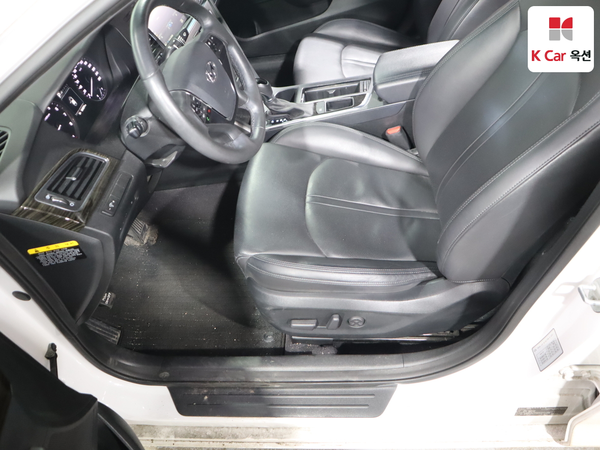 Hyundai Sonata 2017 - Image 18