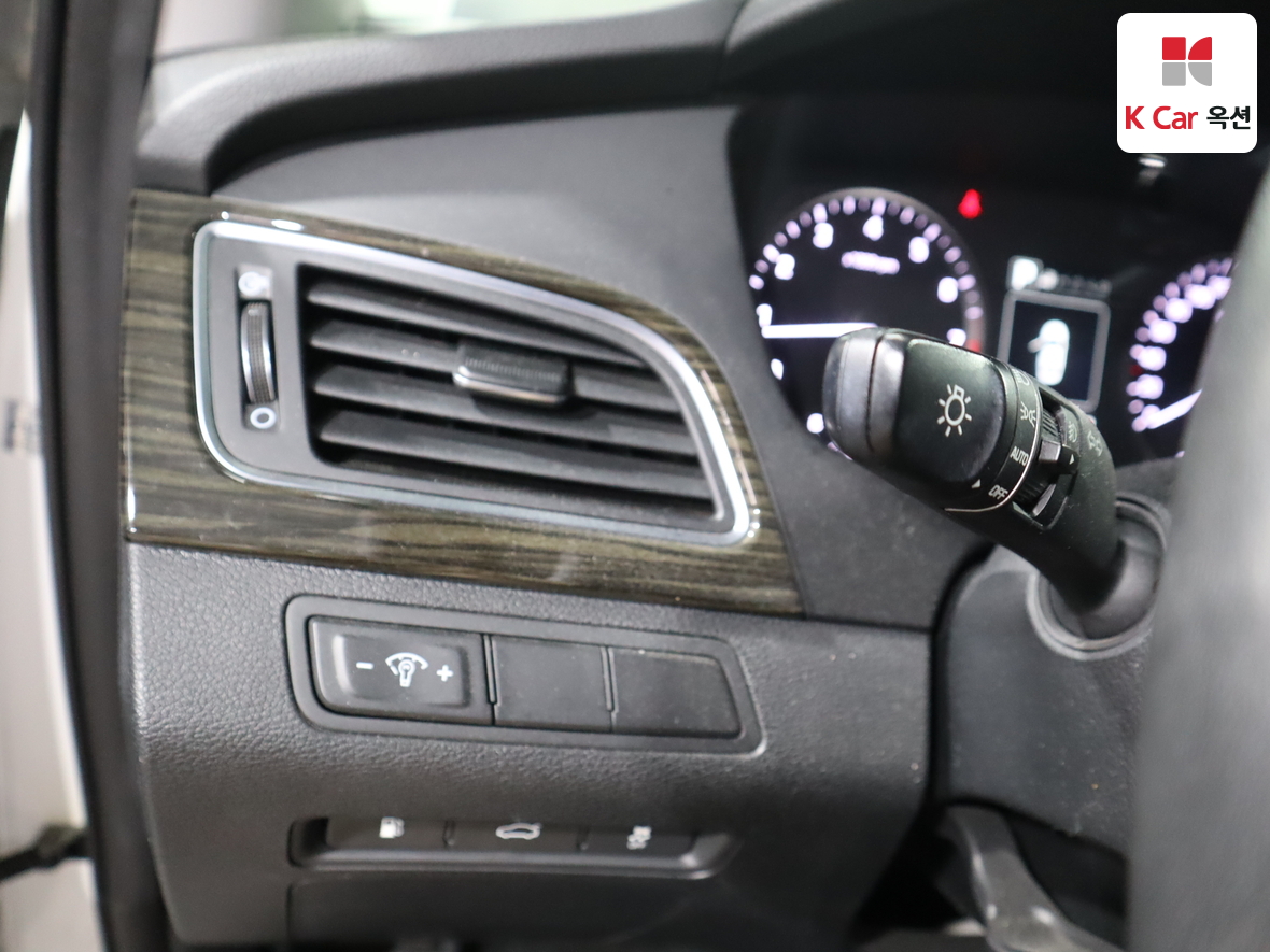 Hyundai Sonata 2017 - Image 9