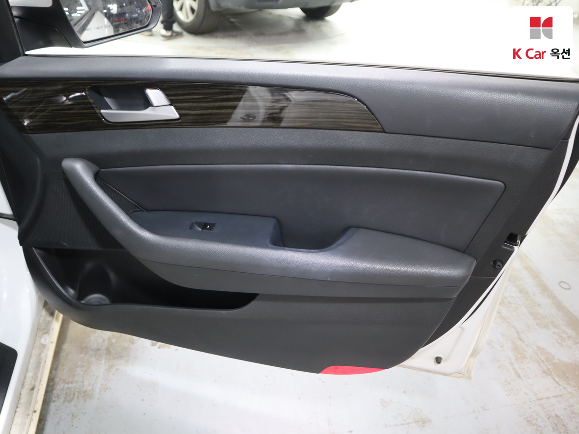 Hyundai Sonata 2017 - Image 27