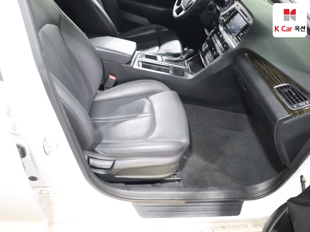 Hyundai Sonata 2017 - Image 28