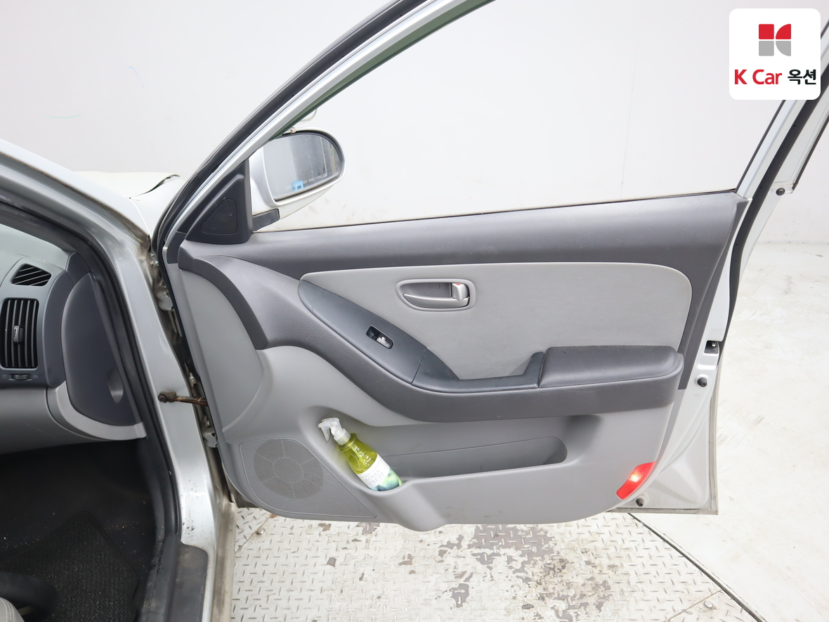 هيونداي إلانترا 2008 - صورة 30