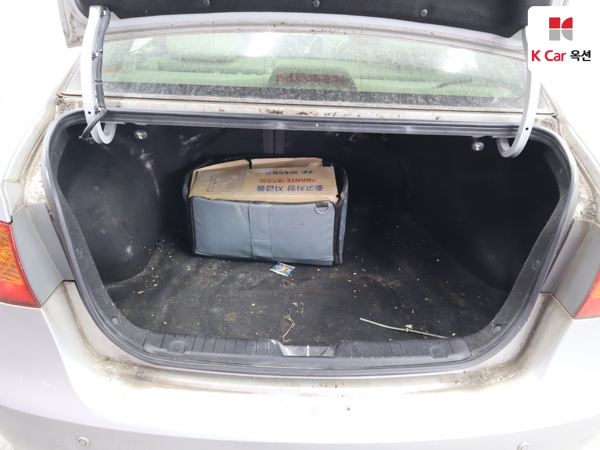 هيونداي إلانترا 2008 - صورة 27