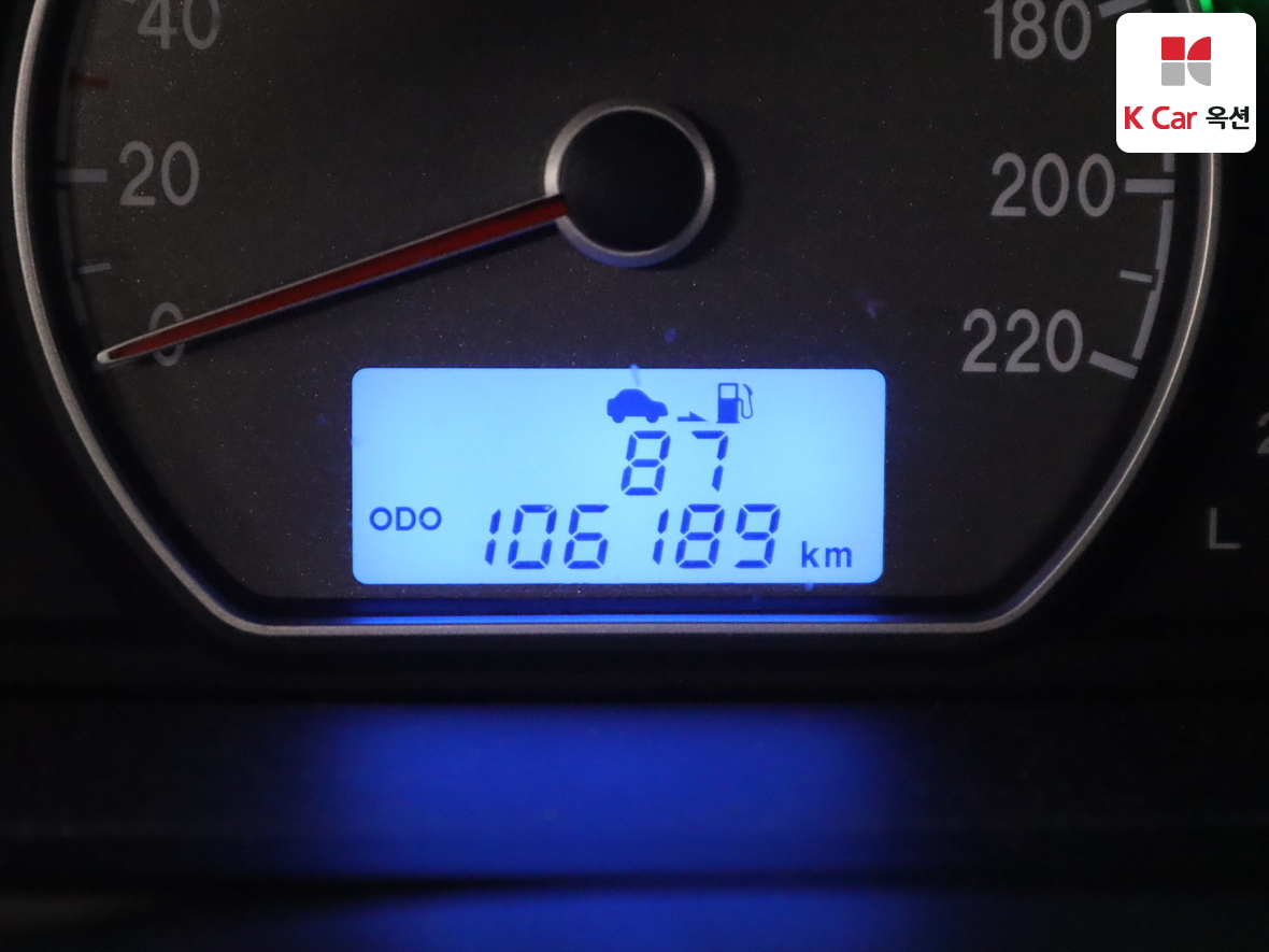 هيونداي إلانترا 2008 - صورة 4