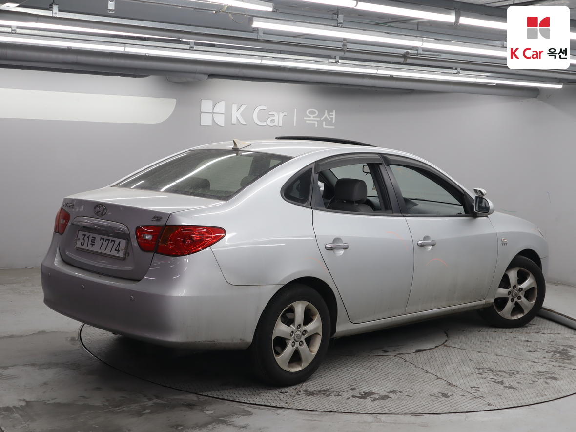 هيونداي إلانترا 2008 - صورة 2