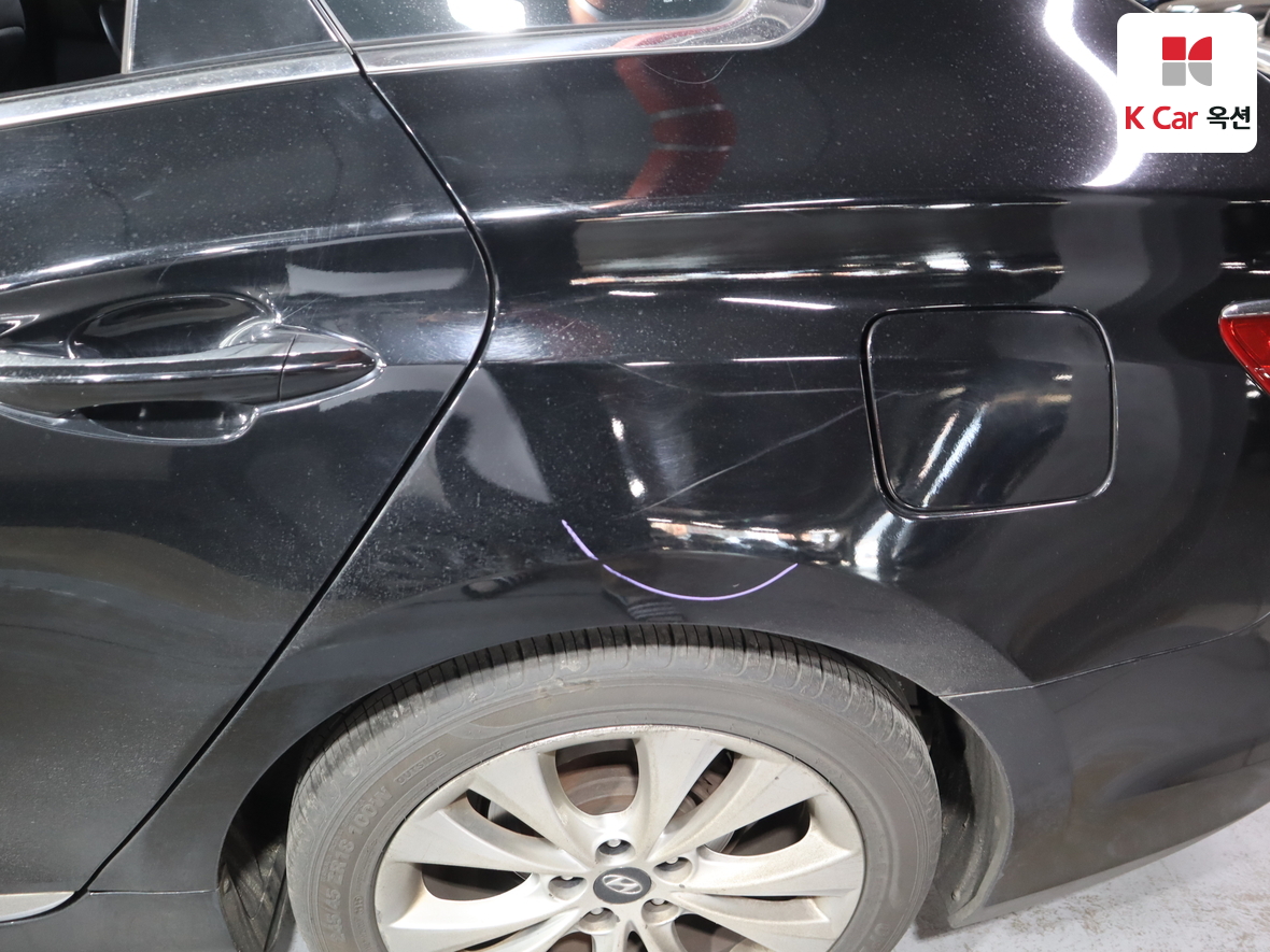 Hyundai AZERA 2012 - Image 38