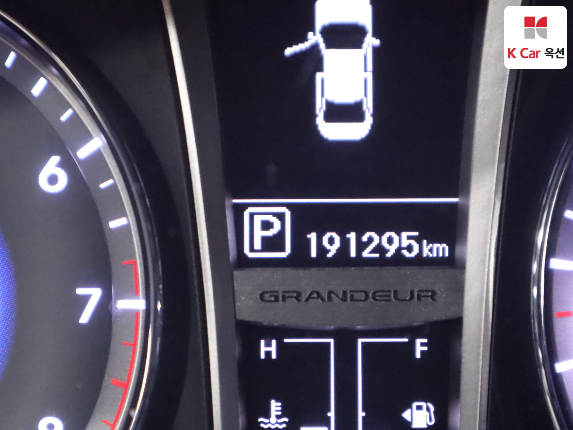 Hyundai AZERA 2012 - Image 4