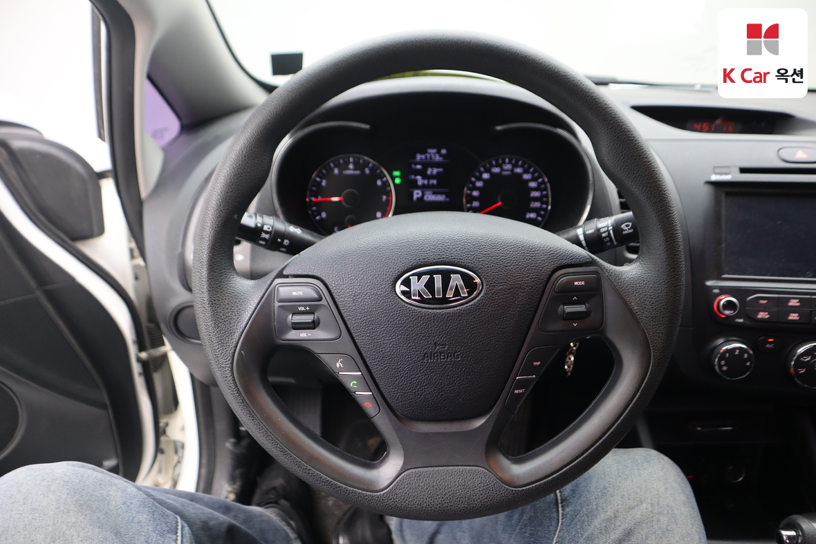 كيا K3 2015 - صورة 10