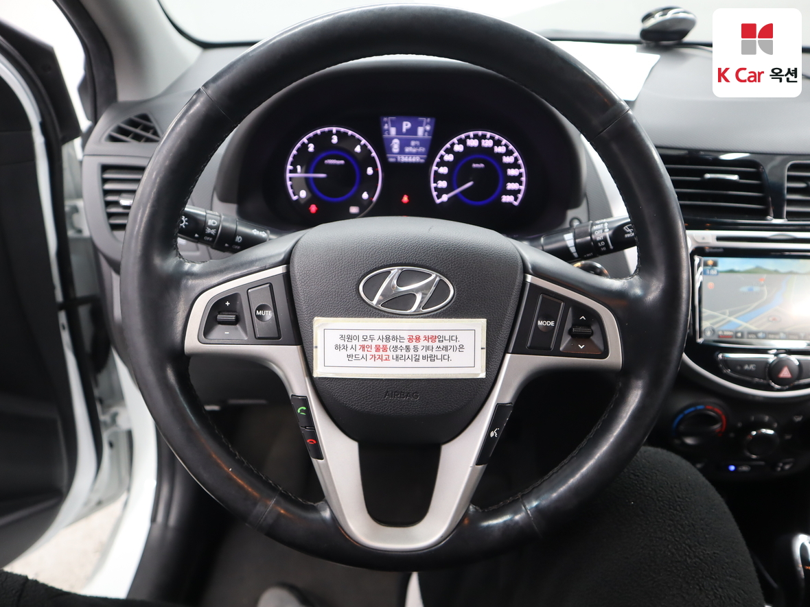 هيونداي أكسنت 2014 - صورة 10