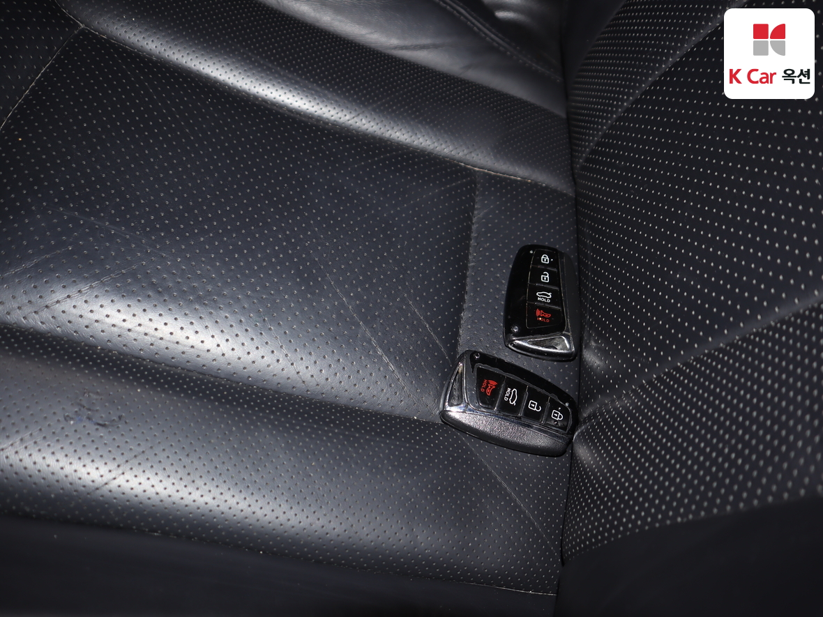 هيونداي أزيرا 2015 - صورة 17