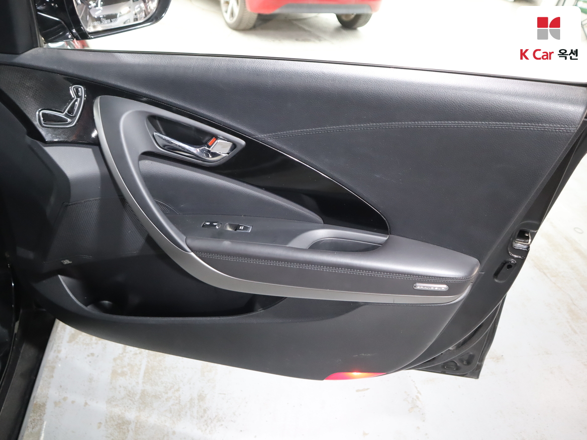 هيونداي أزيرا 2015 - صورة 28