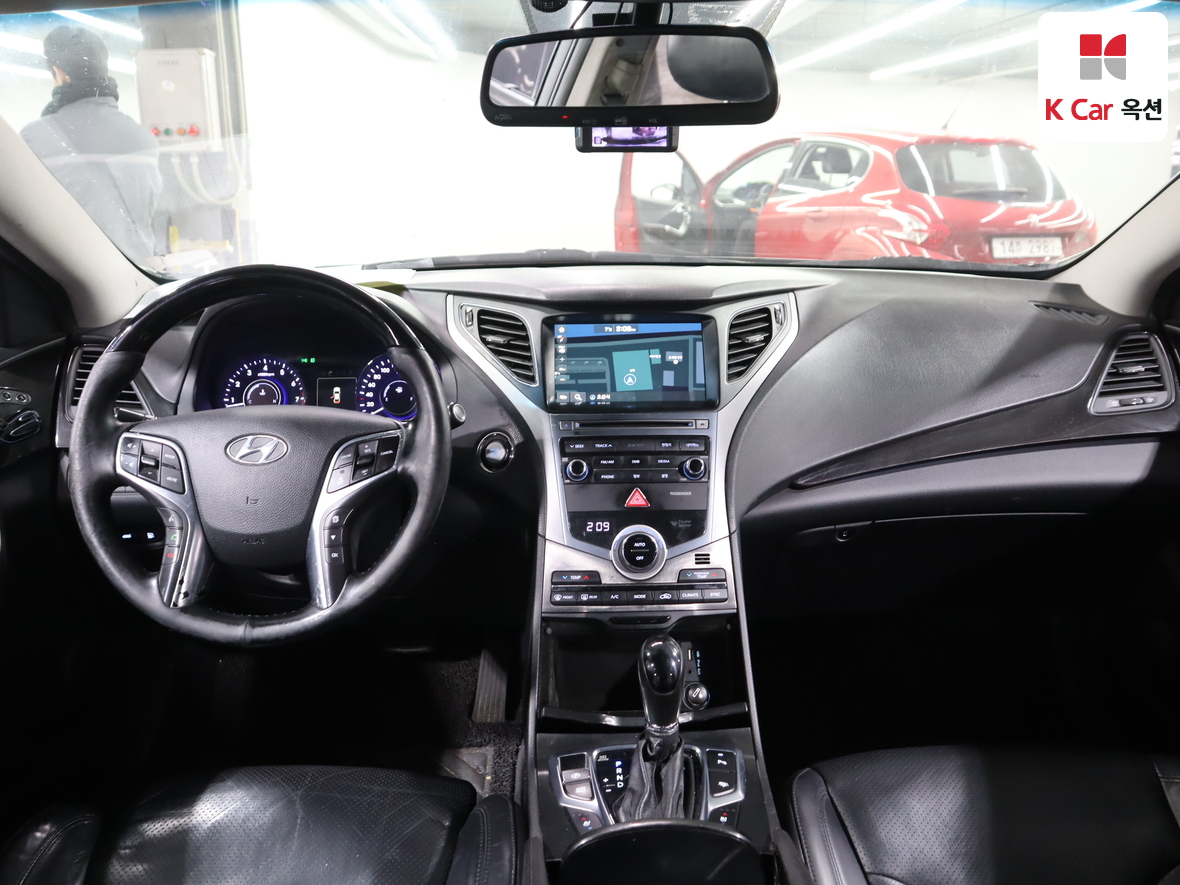 هيونداي أزيرا 2015 - صورة 3