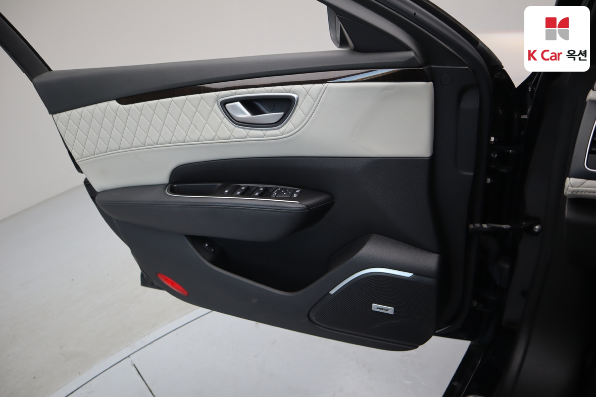 Renault Samsung SM6 2016 - Image 8