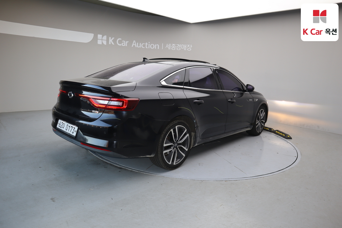 Renault Samsung SM6 2016 - Image 2