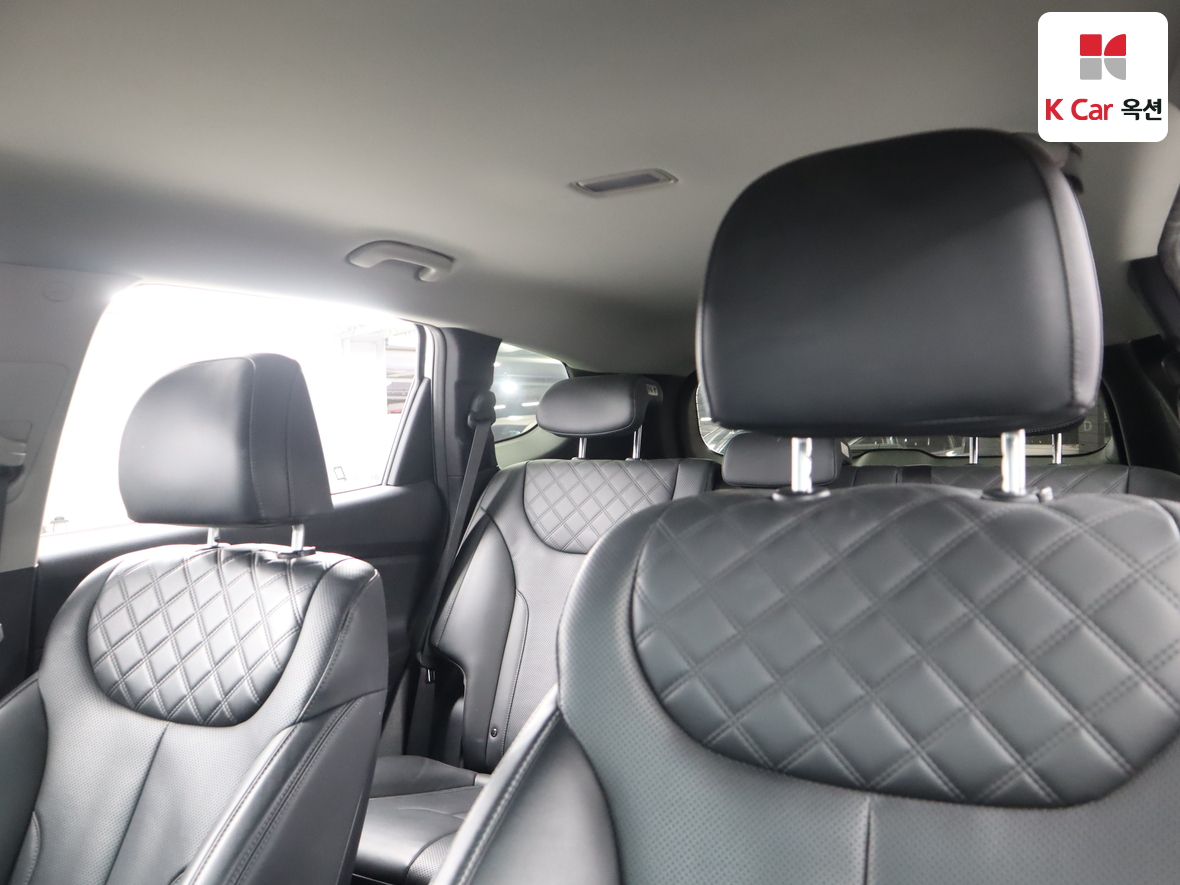 Hyundai Santa Fe 2021 - Image 19