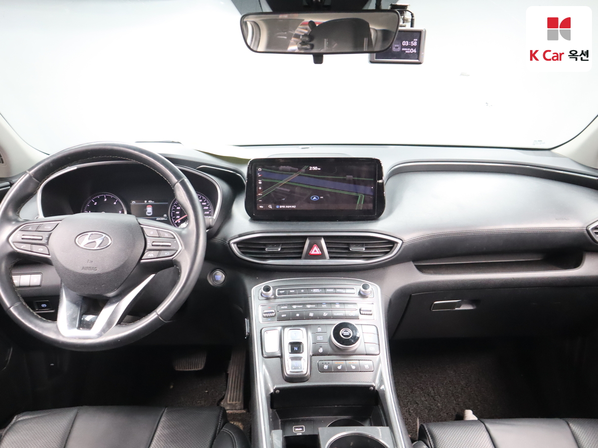 Hyundai Santa Fe 2021 - Image 3