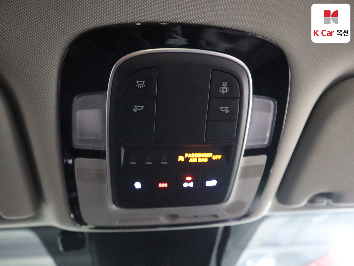 Hyundai Santa Fe 2021 - Image 12