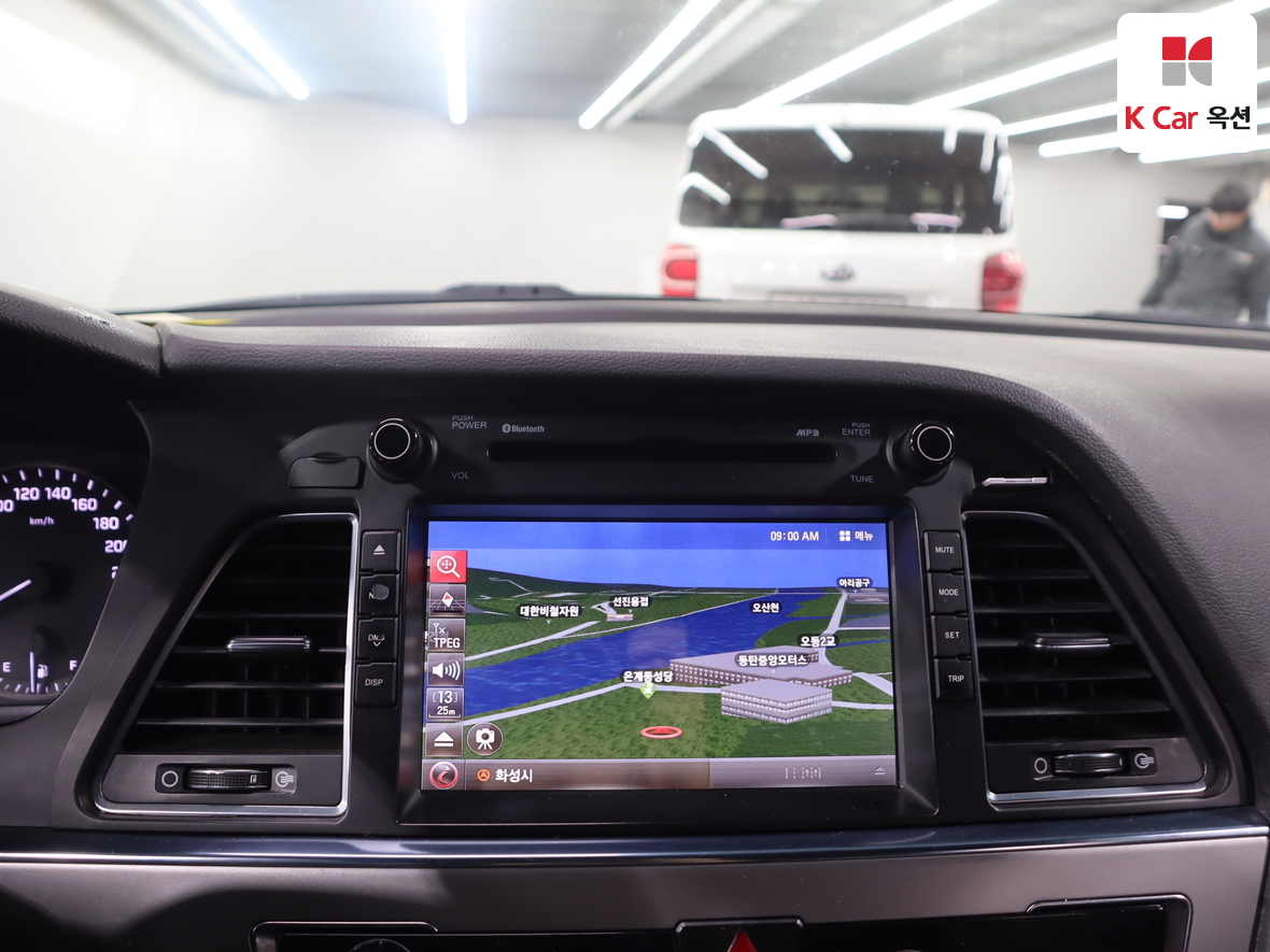 هيونداي سوناتا 2017 - صورة 14