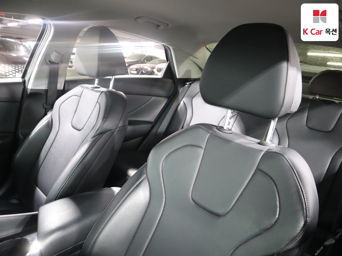 هيونداي إلانترا 2021 - صورة 19