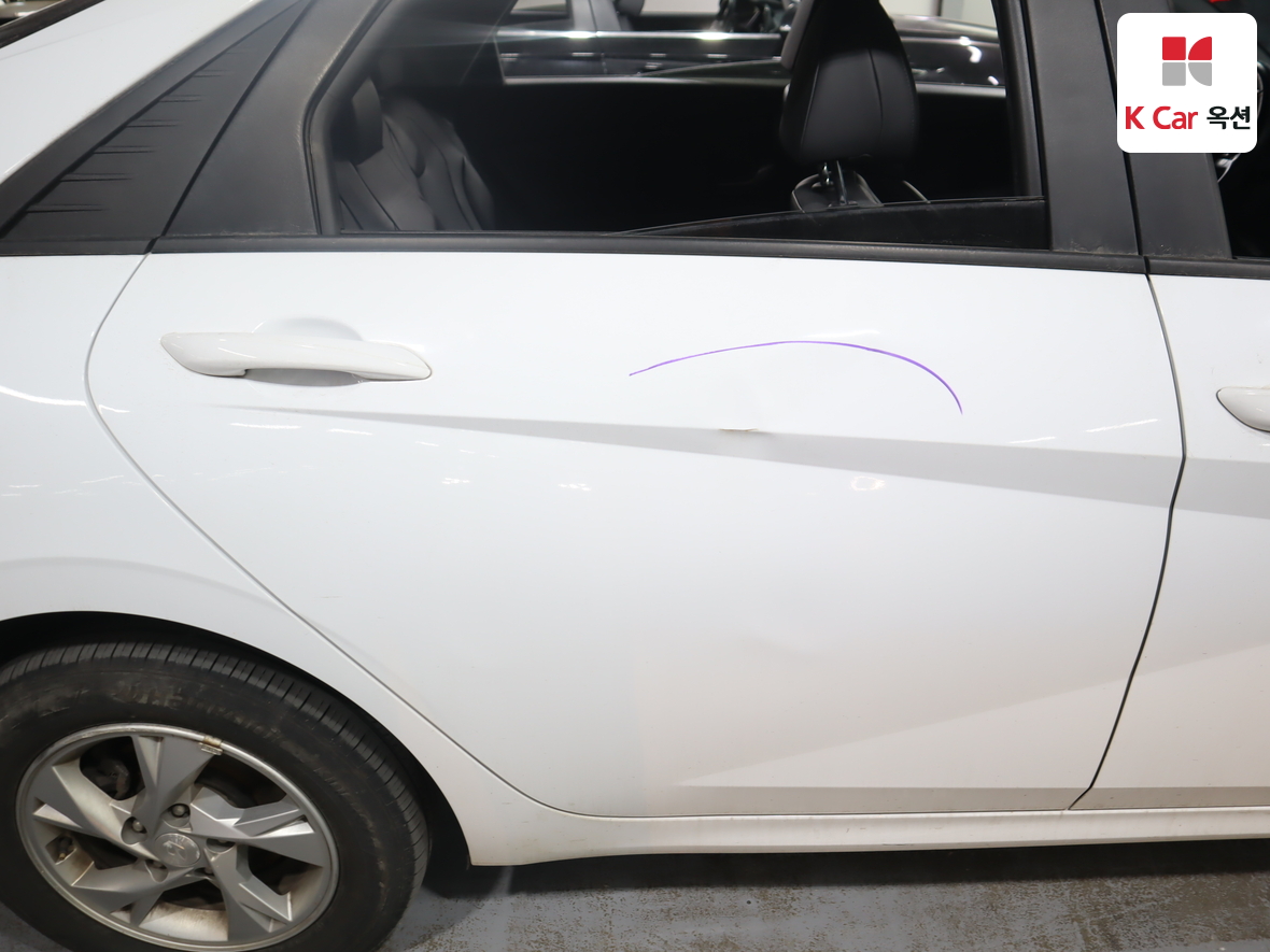 Hyundai Elantra 2022 - Image 39