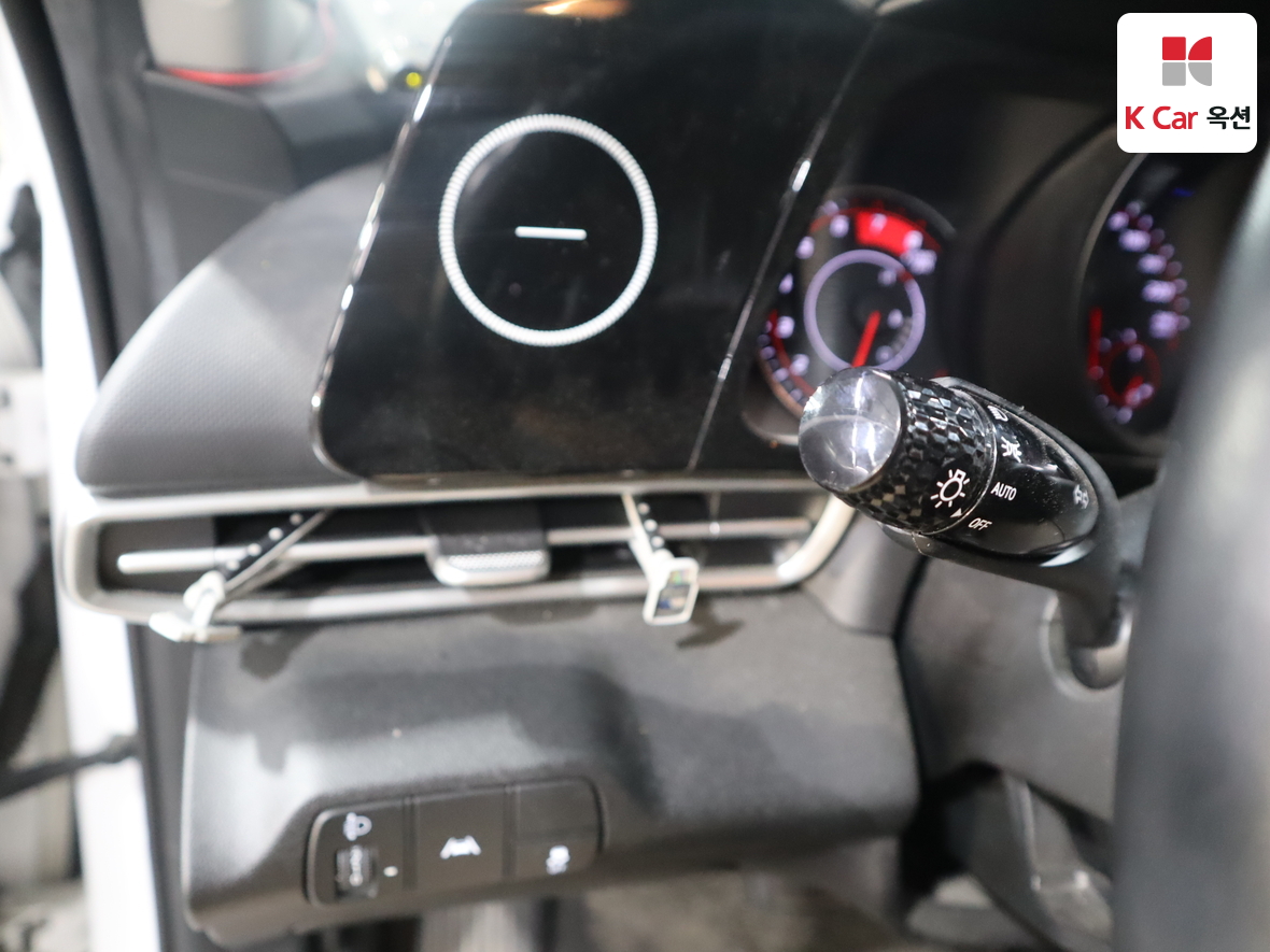 Hyundai Elantra 2022 - Image 9