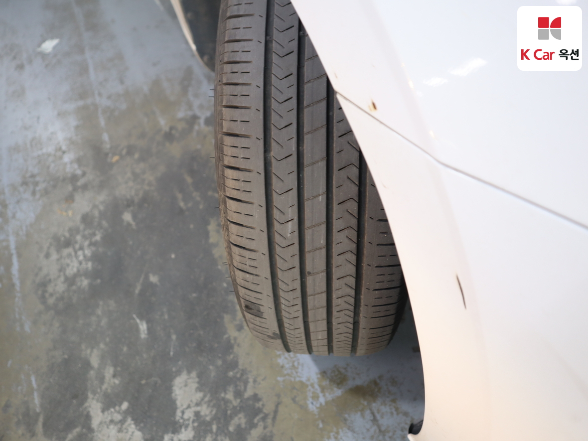 Hyundai Elantra 2022 - Image 31