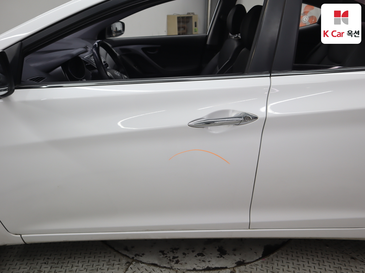 هيونداي إلانترا 2014 - صورة 38