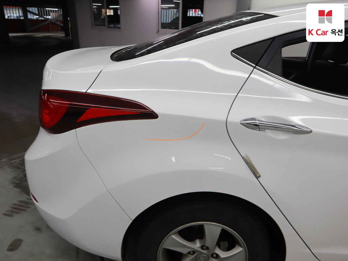 هيونداي إلانترا 2014 - صورة 41