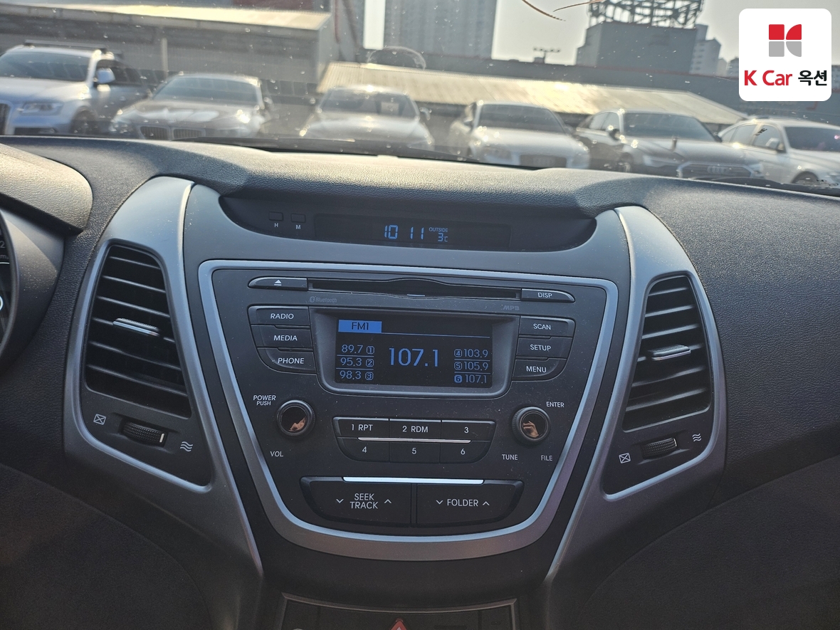 هيونداي إلانترا 2014 - صورة 14