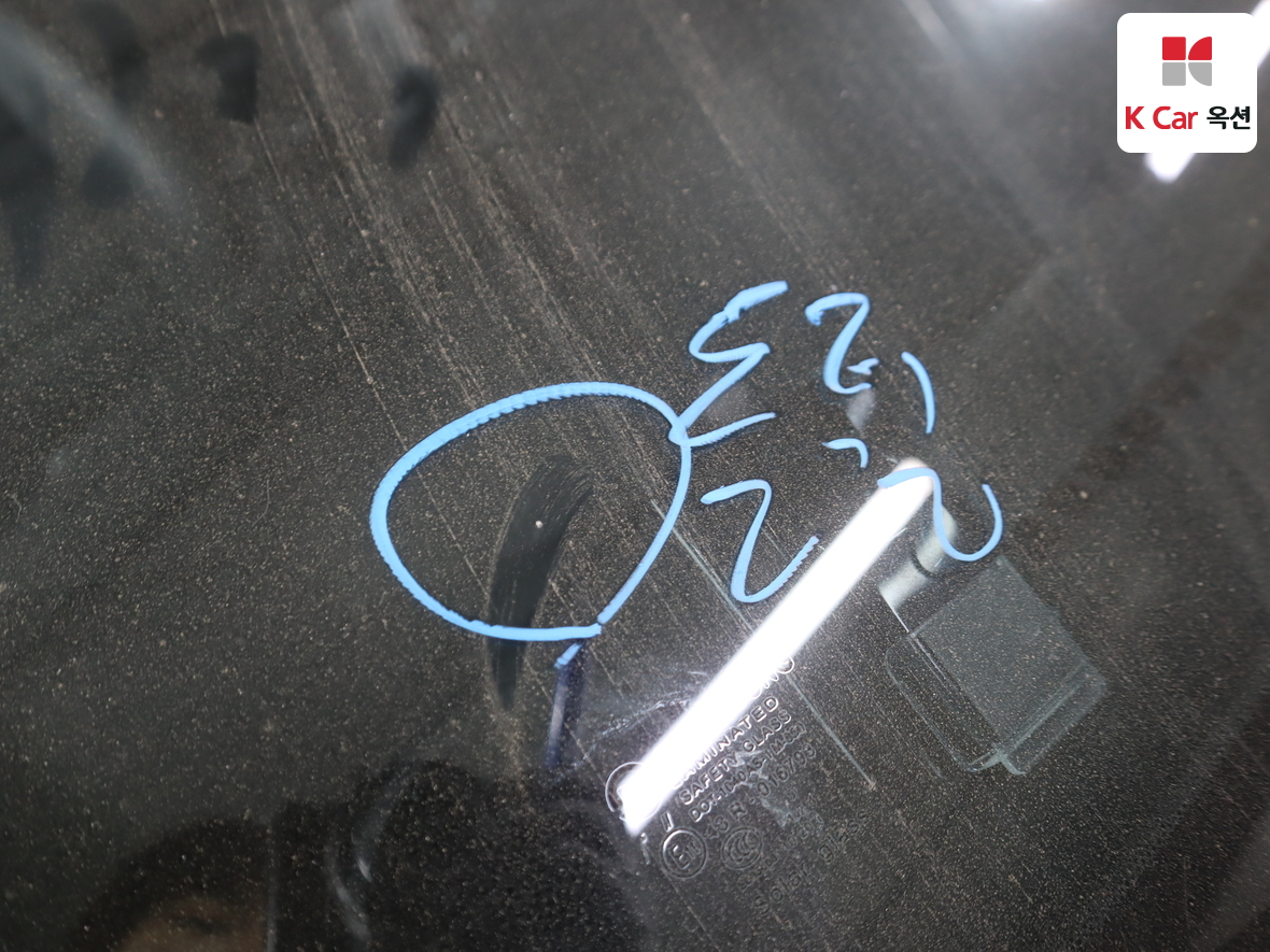 Kia K3 2013 - Image 32