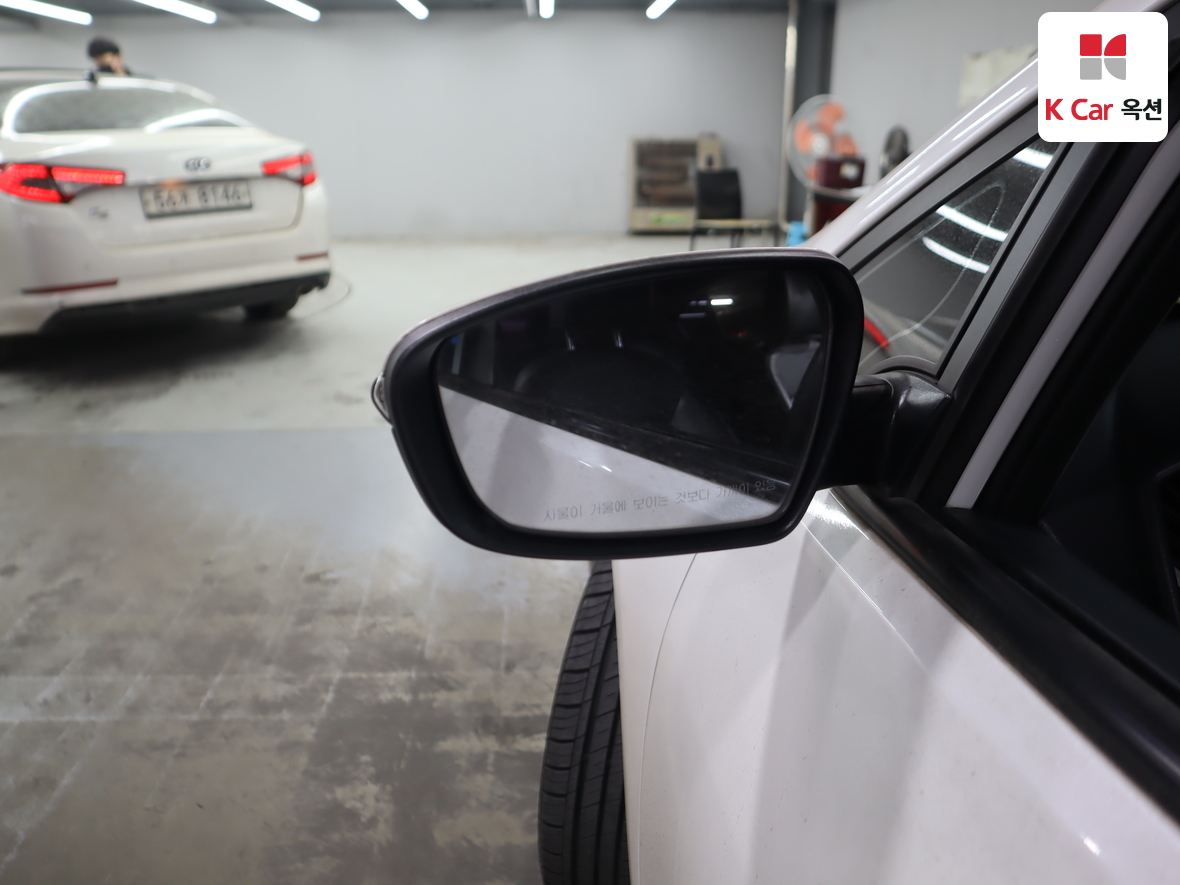 Kia K3 2013 - Image 20