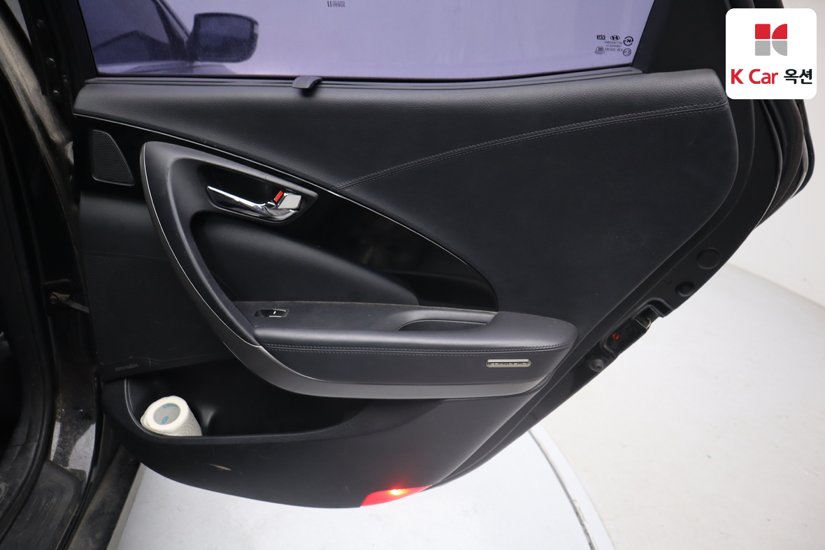 هيونداي أزيرا 2012 - صورة 29