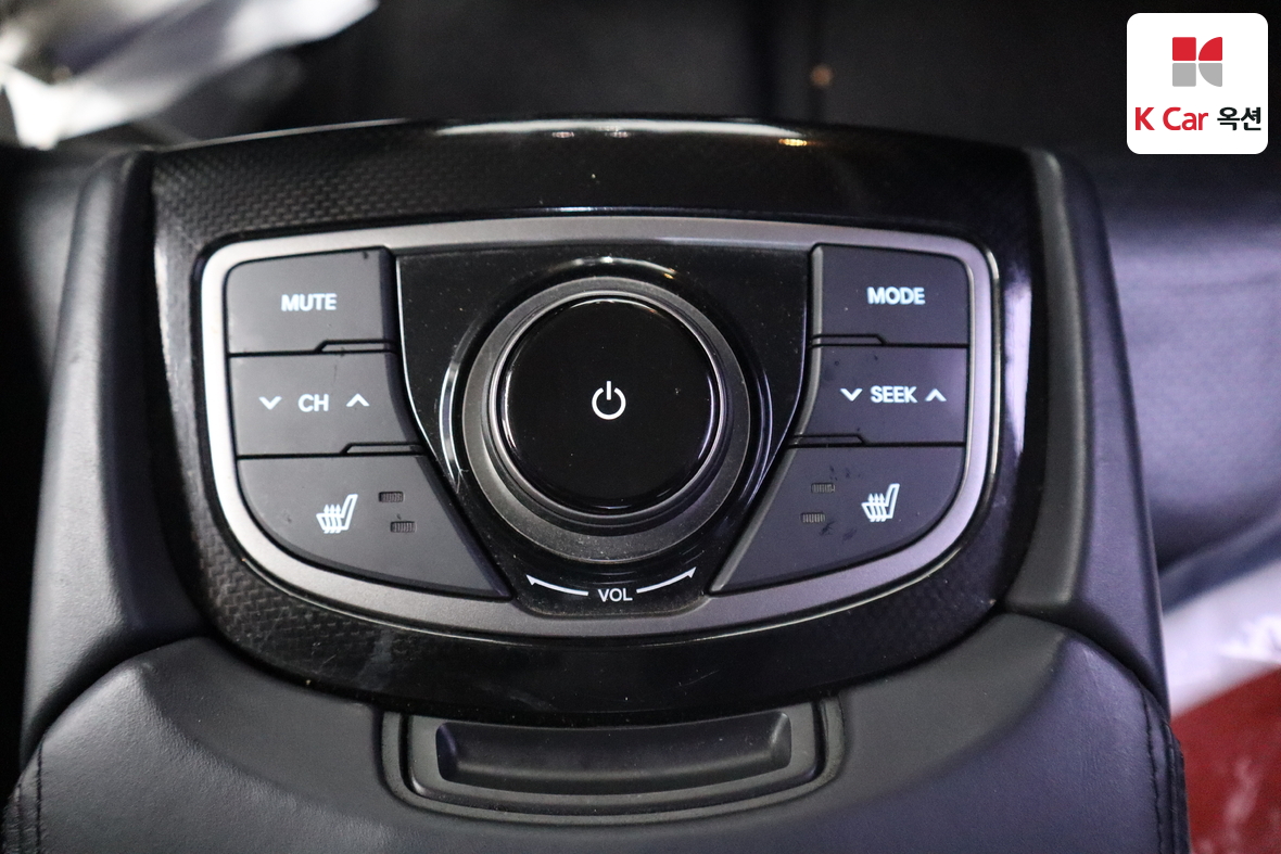 هيونداي أزيرا 2012 - صورة 26