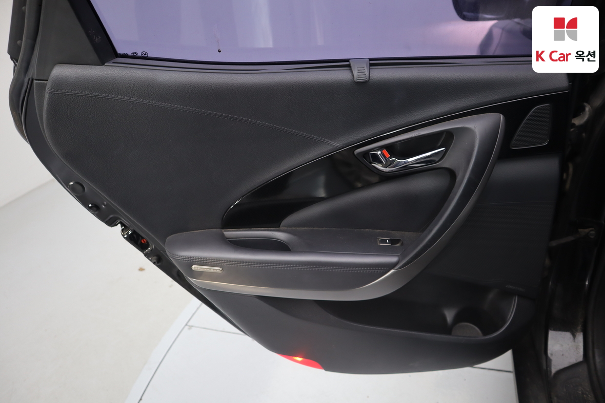 هيونداي أزيرا 2012 - صورة 24