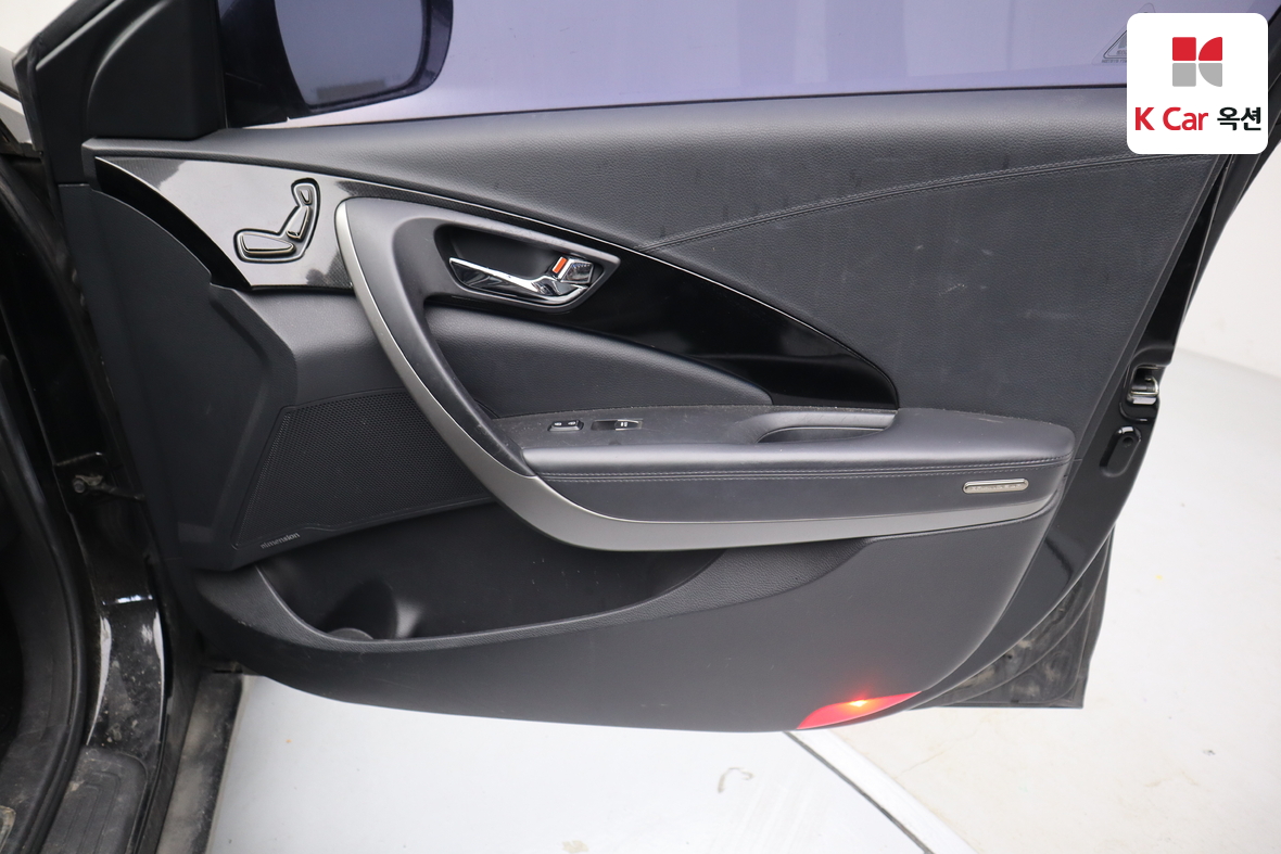 هيونداي أزيرا 2012 - صورة 31