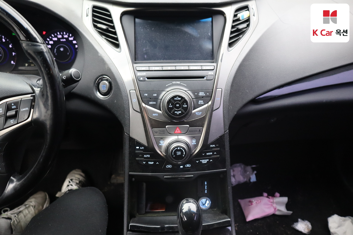 هيونداي أزيرا 2012 - صورة 6