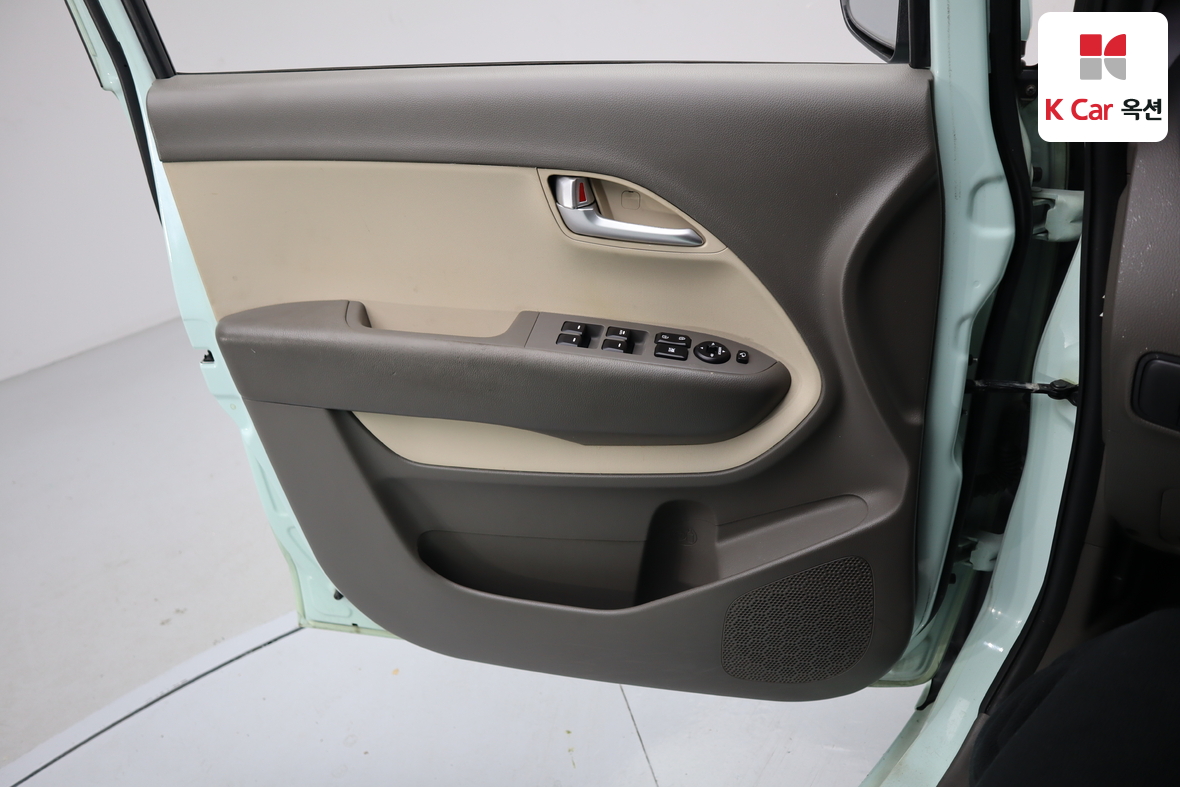 Kia Ray 2012 - Image 8