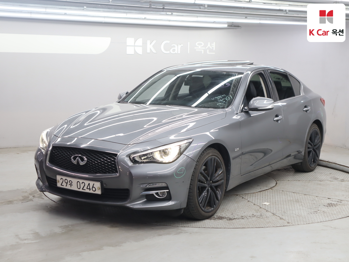 인피니티 Q50