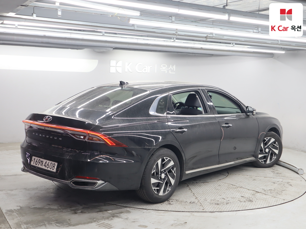 Hyundai Grandeur 2022 - Image 2