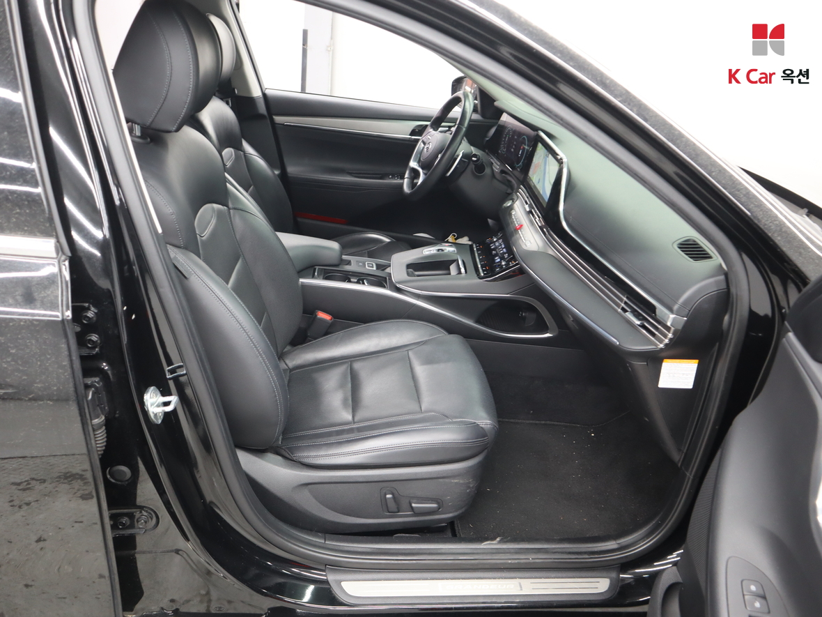 Hyundai Grandeur 2022 - Image 31