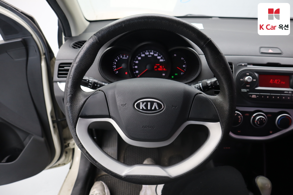 Kia Morning 2012 - Image 10