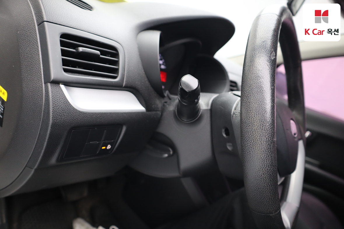 Kia Morning 2012 - Image 9